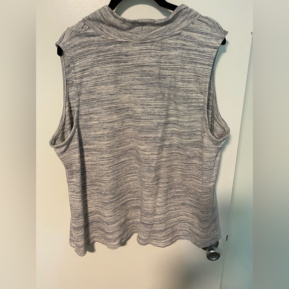 Pure JJill Sleeveless Sweater - Picture 2 of 4